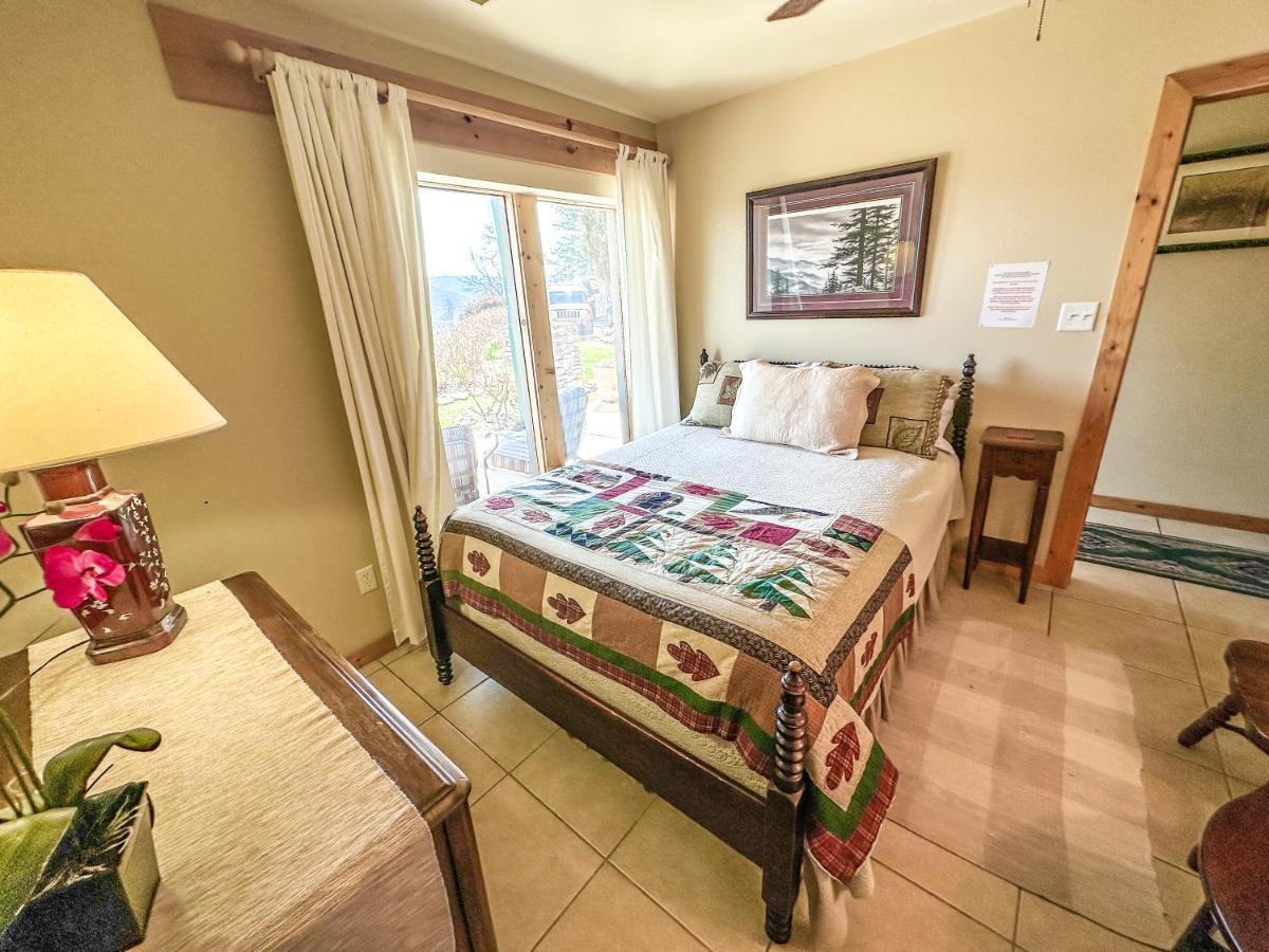 Tanasi Lodge - Reunions, Retreats, Weddings, Family Getaways Sevierville Exterior photo