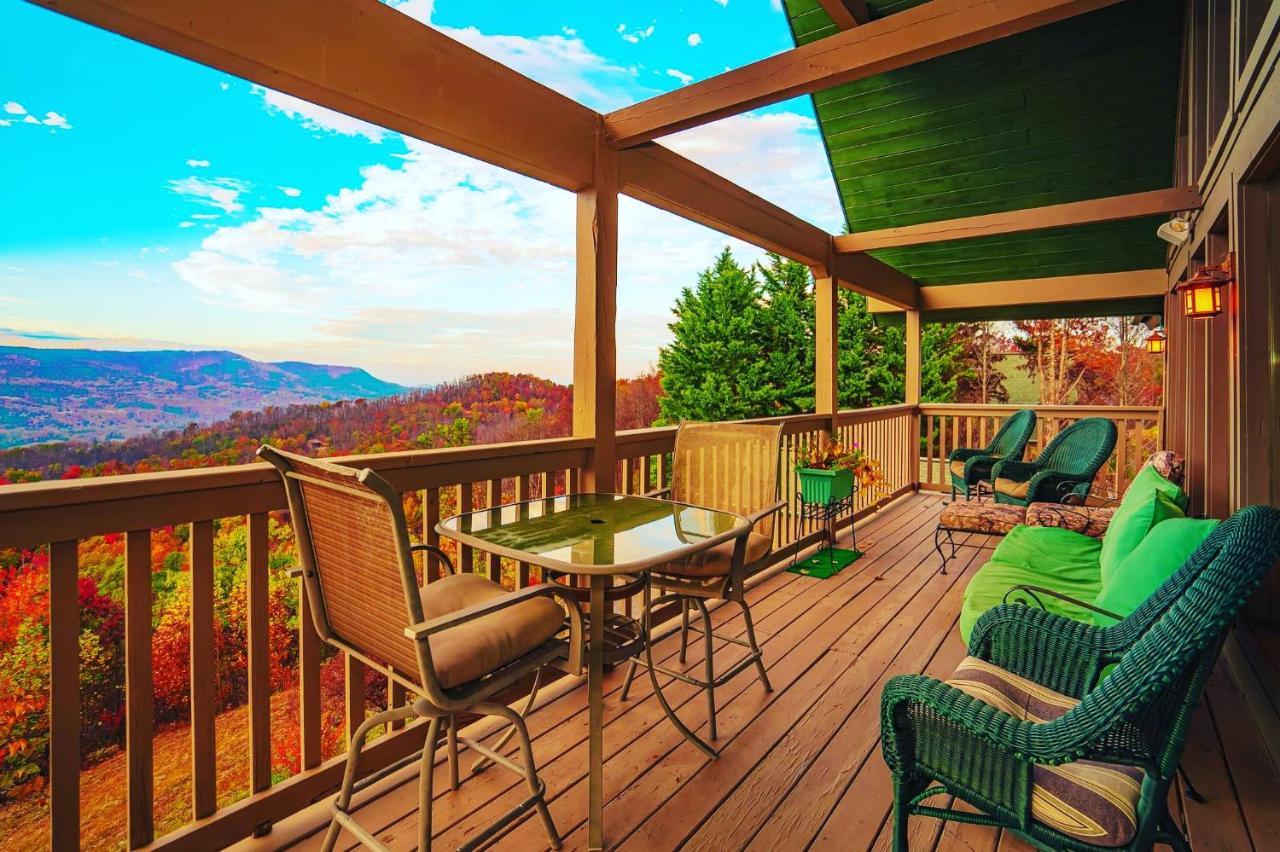 Tanasi Lodge - Reunions, Retreats, Weddings, Family Getaways Sevierville Exterior photo