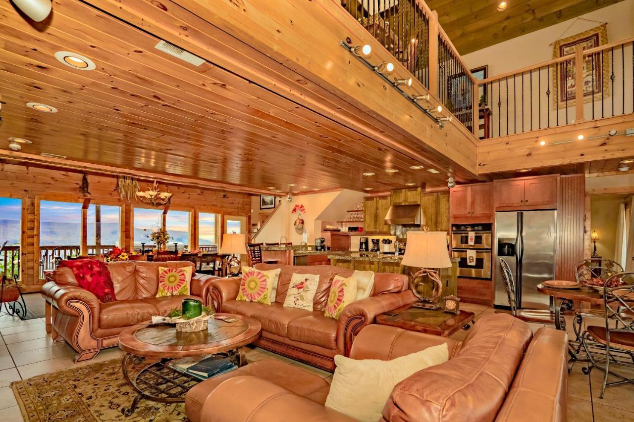 Tanasi Lodge - Reunions, Retreats, Weddings, Family Getaways Sevierville Exterior photo